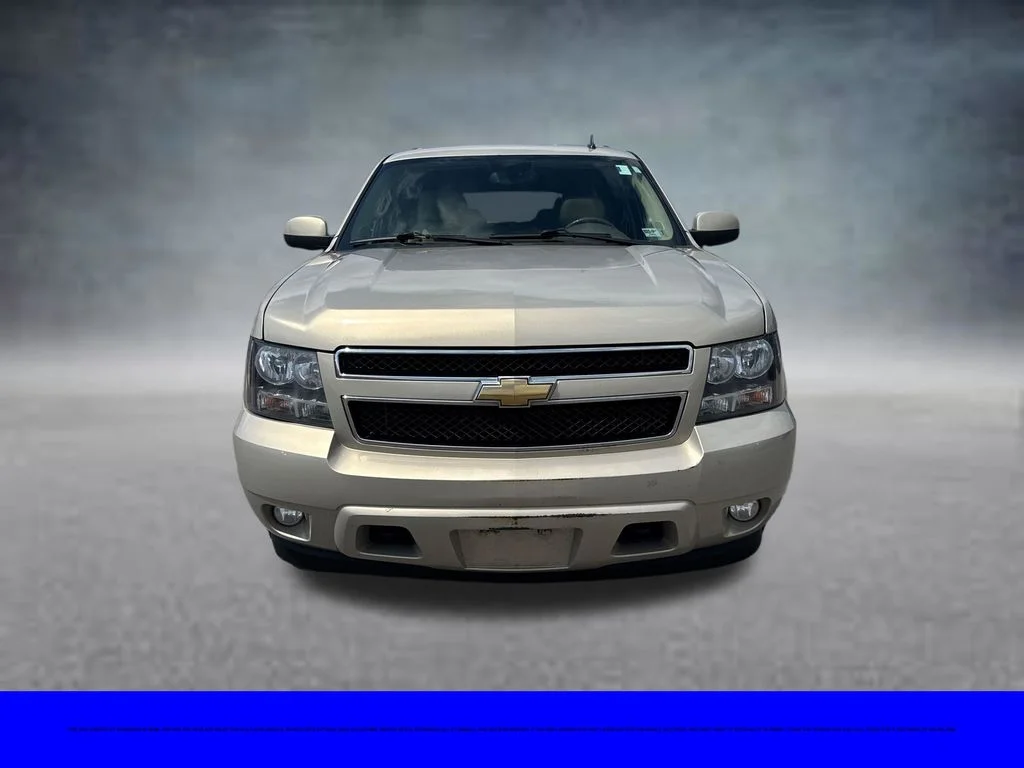 Used 2011 Gold Mist Metallic Chevrolet LT image 3