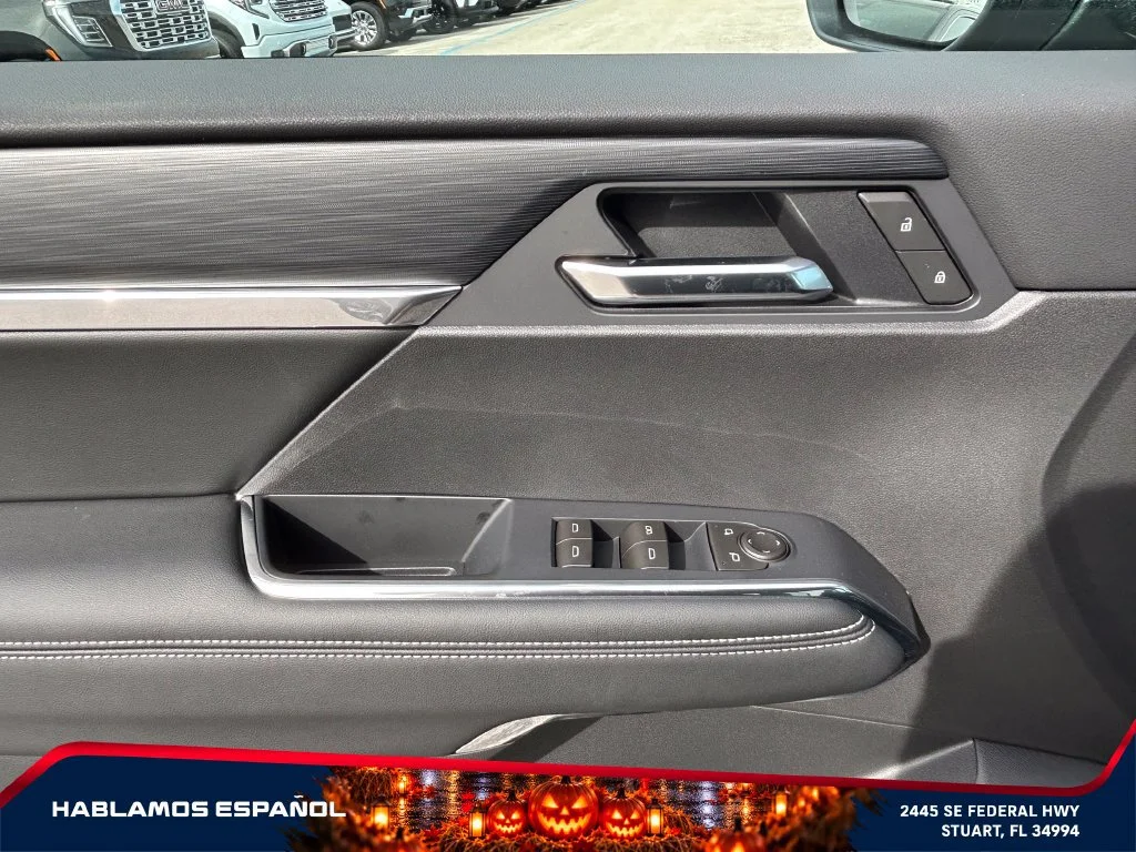 New 2026 Sterling Metallic GMC Elevation image 24