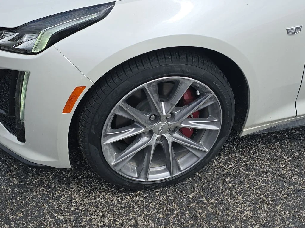Used 2022 White Cadillac Sport image 15