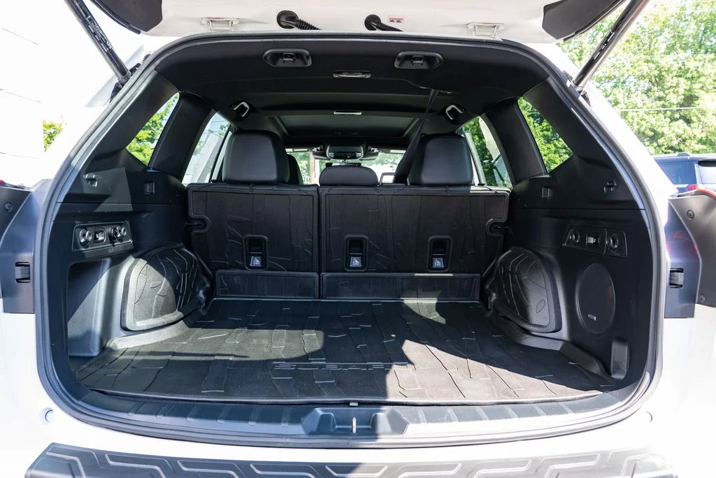 Used 2022 White Subaru Wilderness image 8