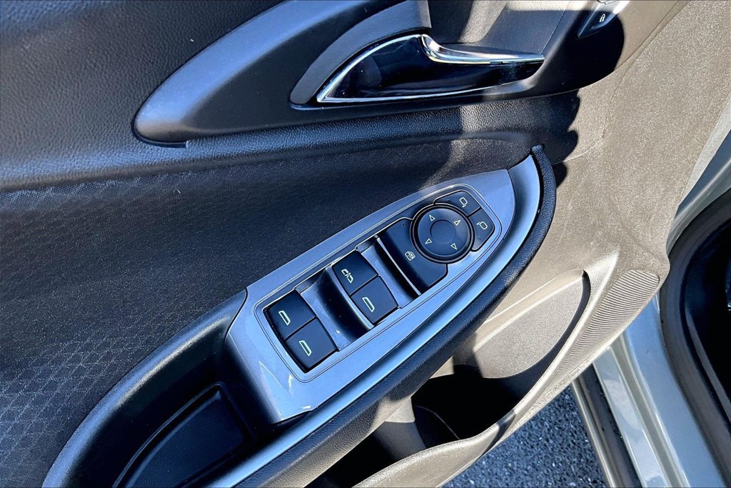 Used 2024 Gray Chevrolet LT image 24