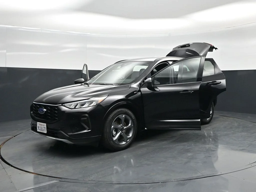 Used 2023 Black Ford ST-Line image 24