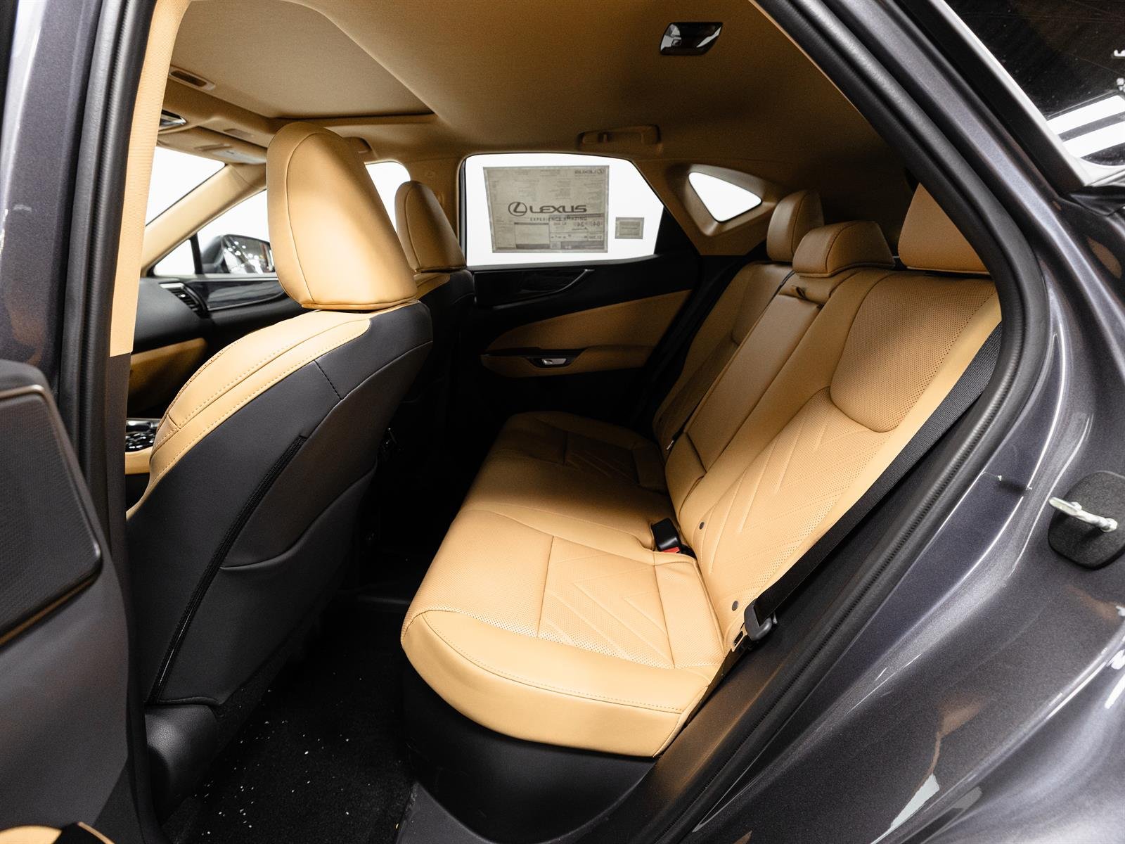 2026 Lexus NX 450h+ Premium - Photo 7