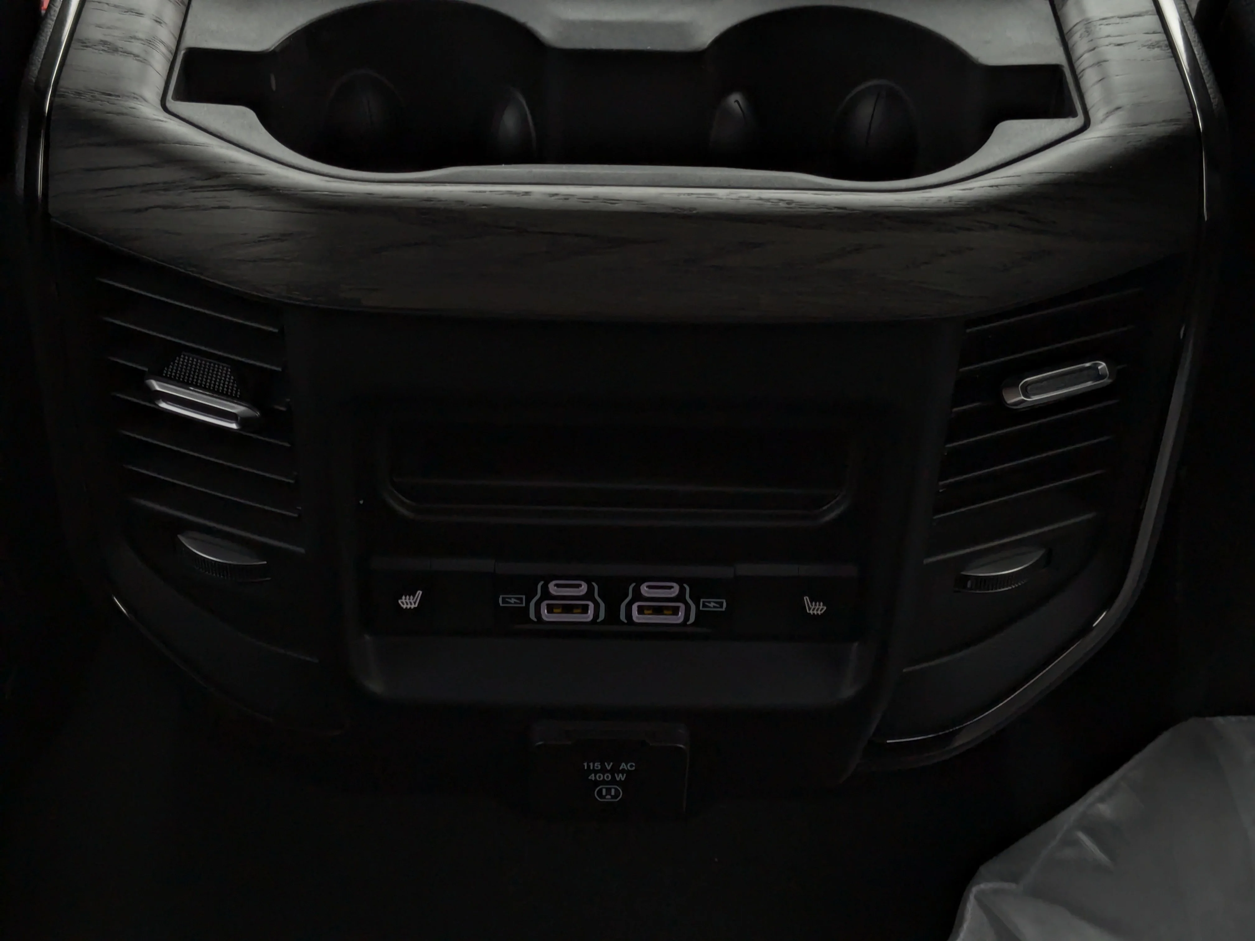 New 2026 White RAM Limited - Dually Max Tow Grp - Night Edition - Power Sunroof & Tons More! image 31
