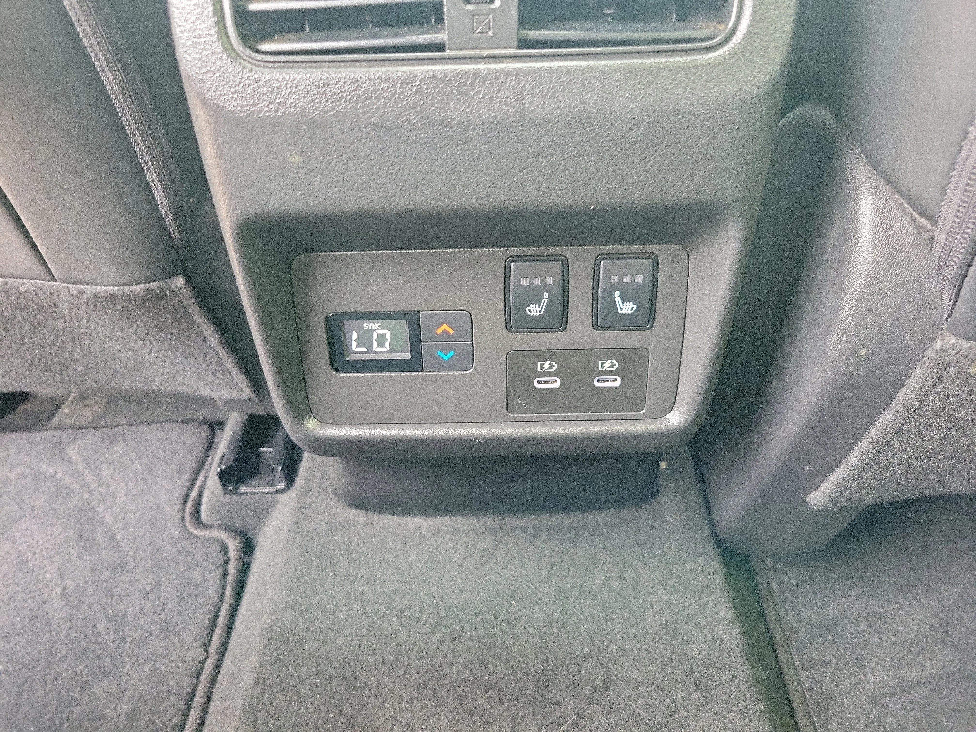 Used 2025 Deep Ocean Blue Pearl Nissan Platinum image 9