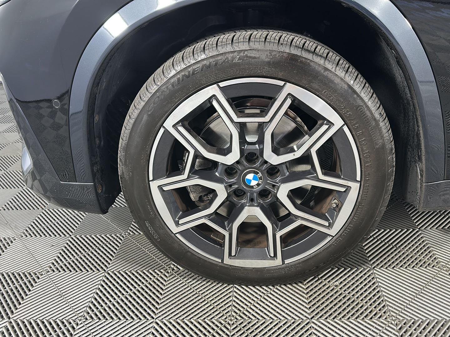 Used 2023 Jet Black BMW xDrive28i image 5