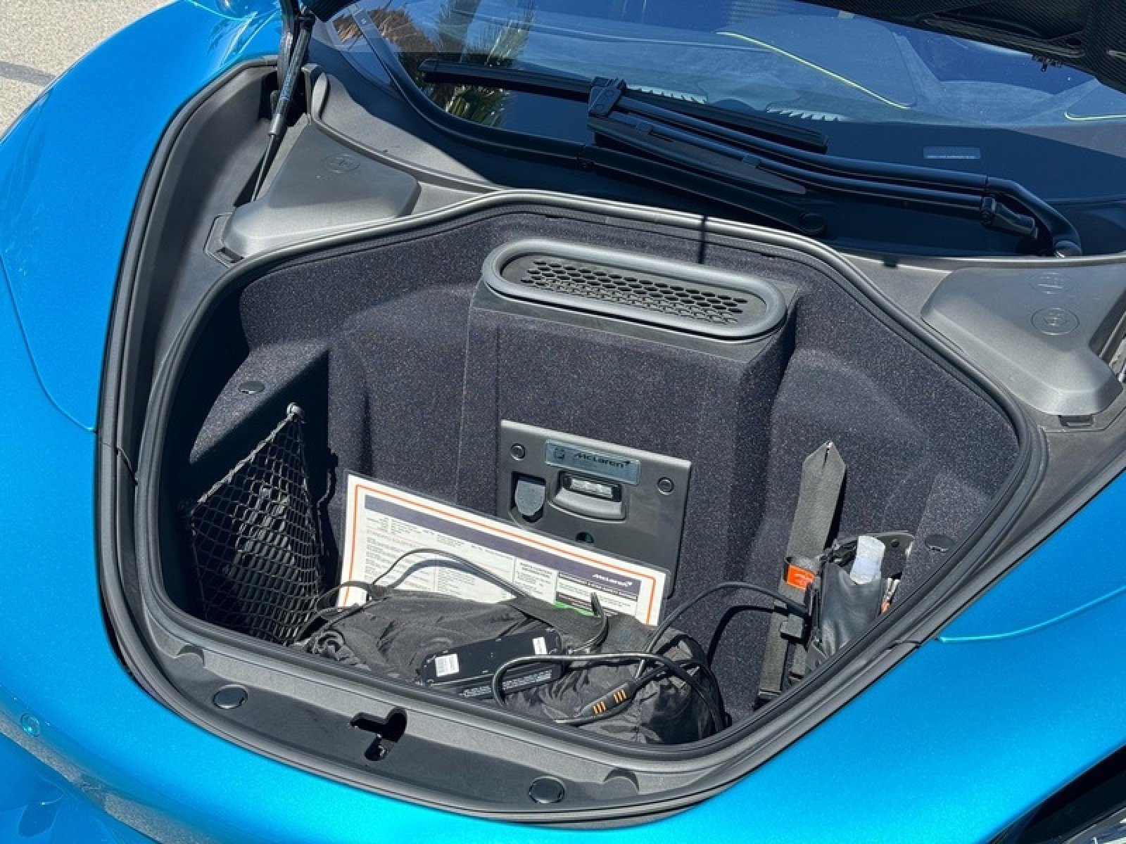 Used 2024 Belize Blue McLaren coupe image 26