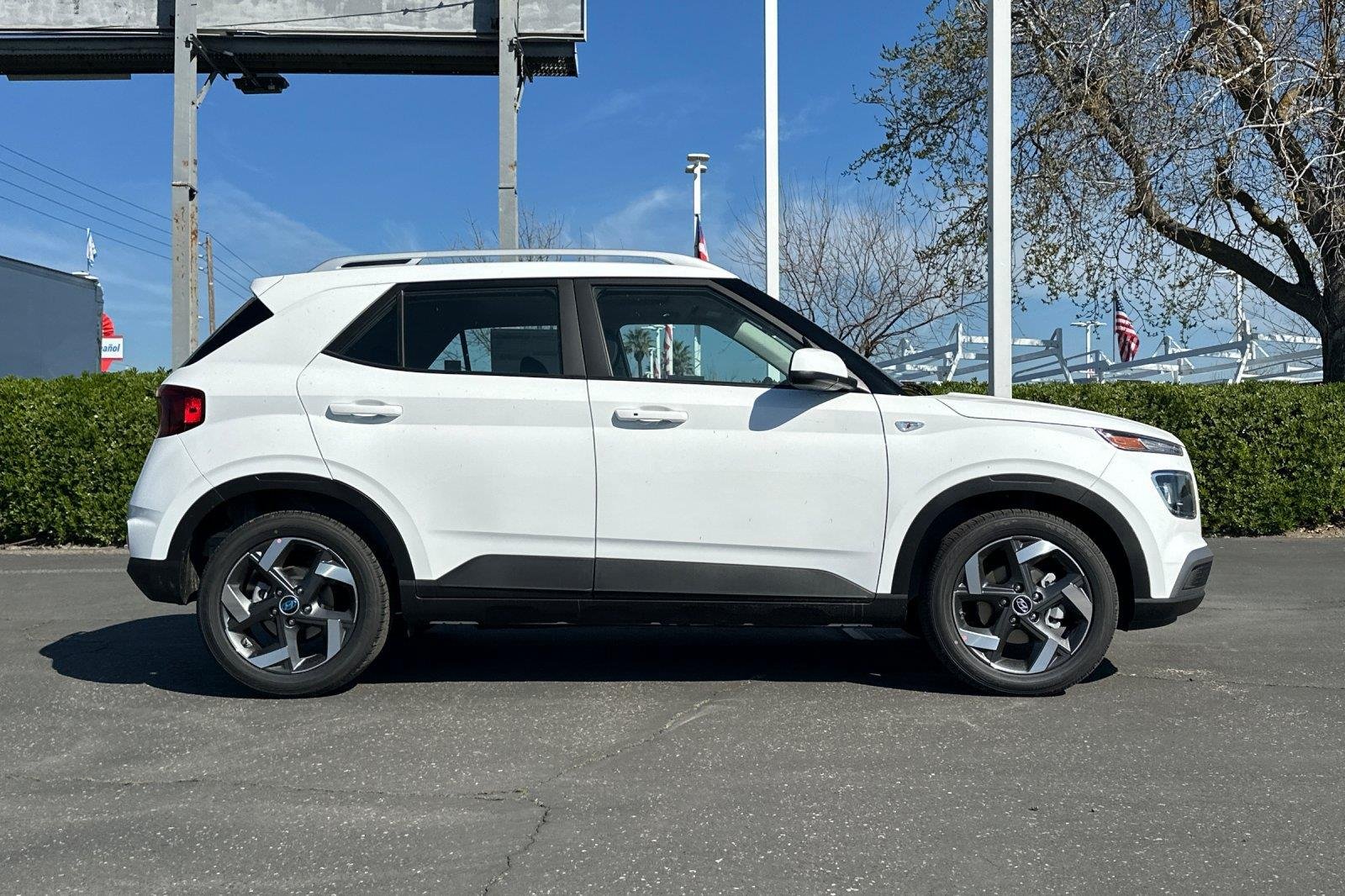 New 2026 Lunar White Hyundai SEL image 2
