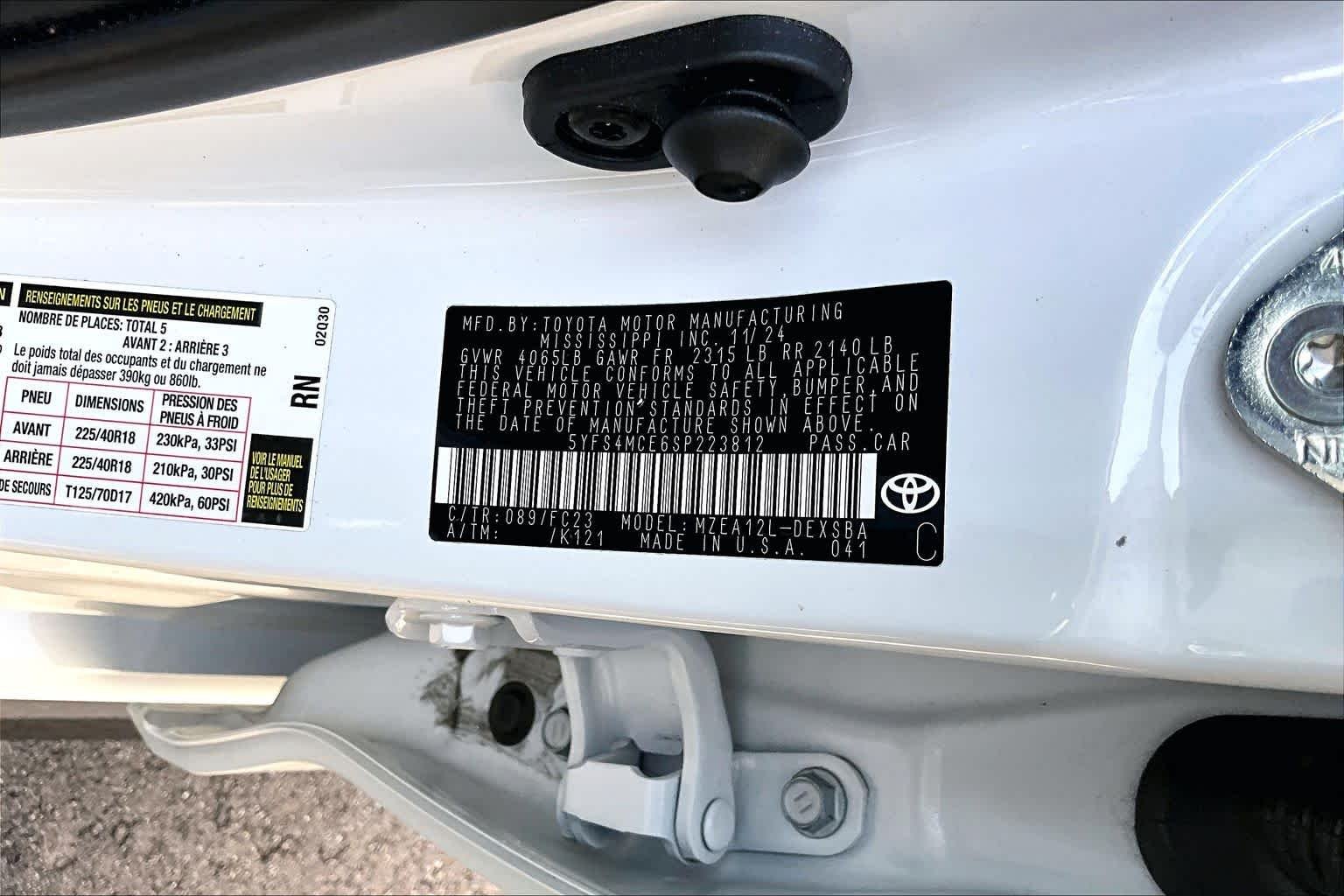 Used 2025 Wind Chill Pearl Toyota SE image 34