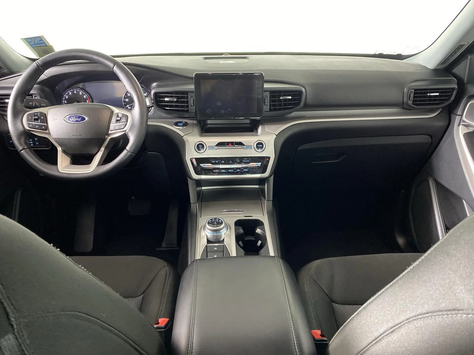 Used 2022 Jewel Red Ford XLT image 2