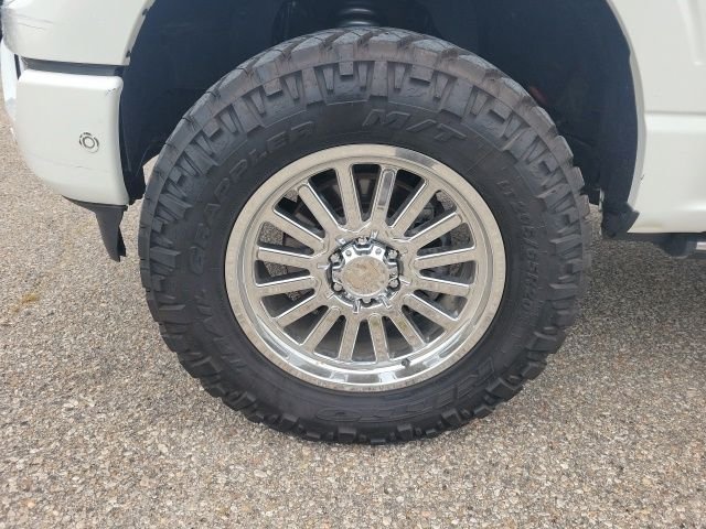 Used 2023 White Ford Platinum image 32
