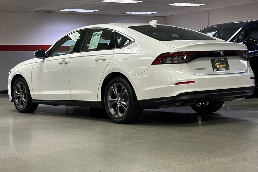 2023 Honda Accord EX - Photo 6