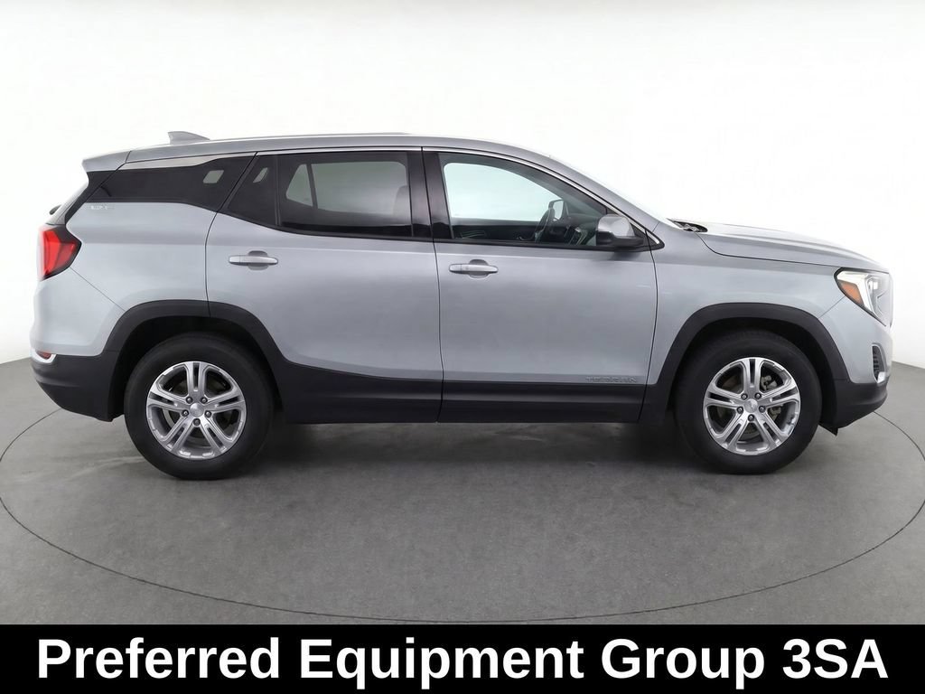 Certified Used 2024 Sterling Metallic GMC SLE image 13