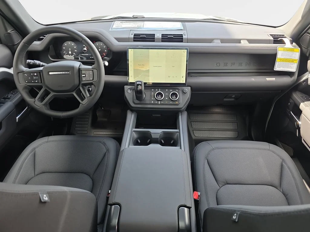 New 2026 Fuji White LAND ROVER S image 9