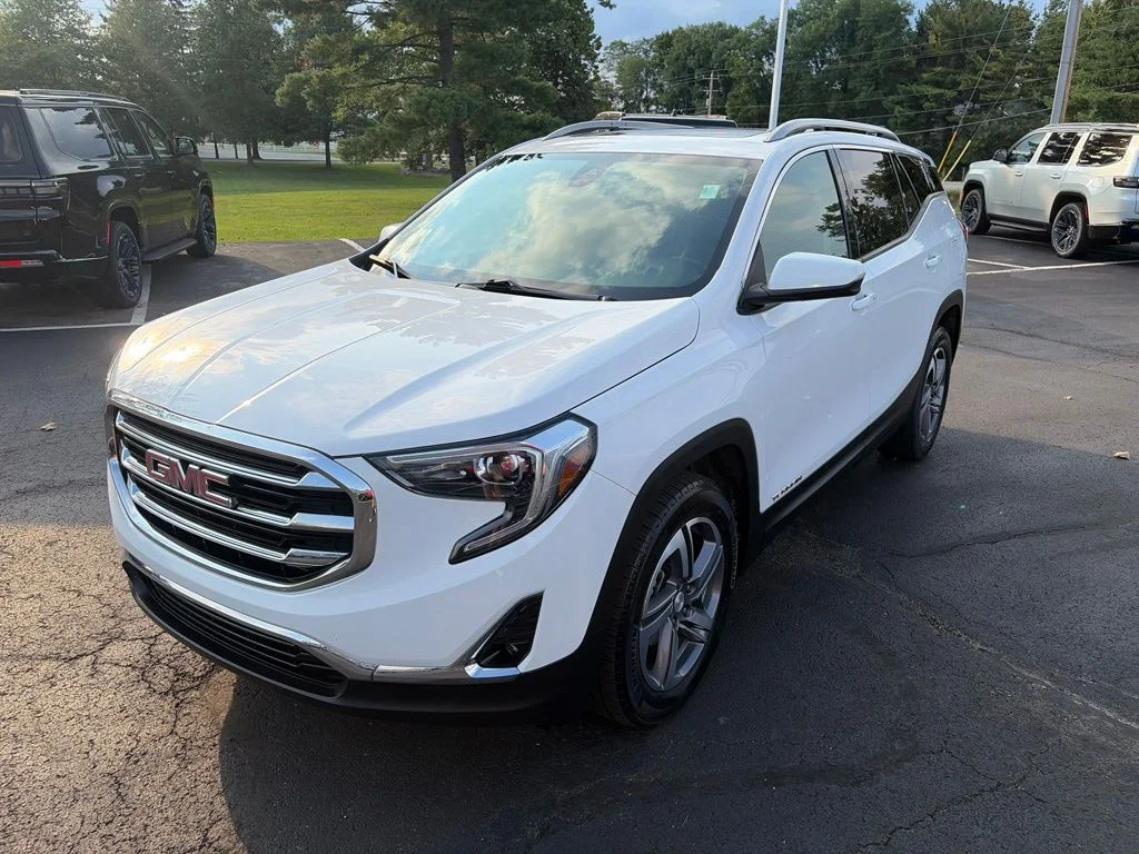 Used 2021 White GMC SLT image 2