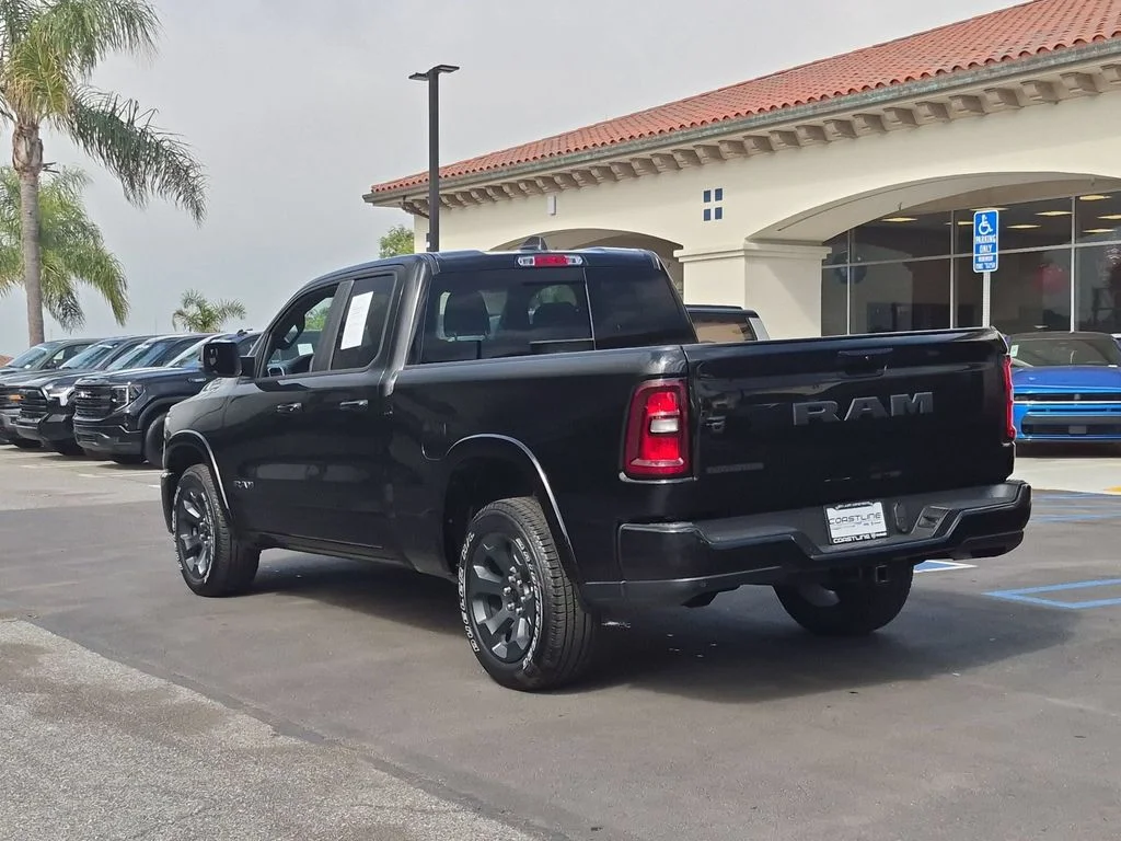 New 2026 Diamond Black Crystal Pearl-Coat Exterior Paint RAM Big Horn/Lone Star image 7