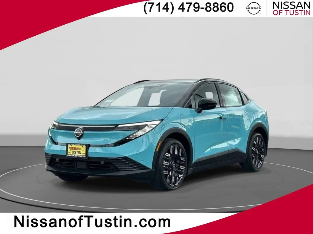 2026 Nissan Leaf Platinum+'s photo