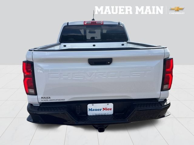 New 2026 Summit White Chevrolet Z71 image 5