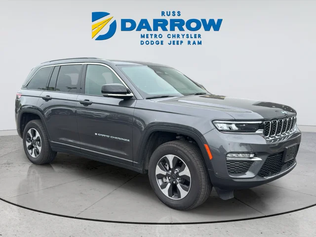 Used 2025 Gray Jeep 4xe image 7