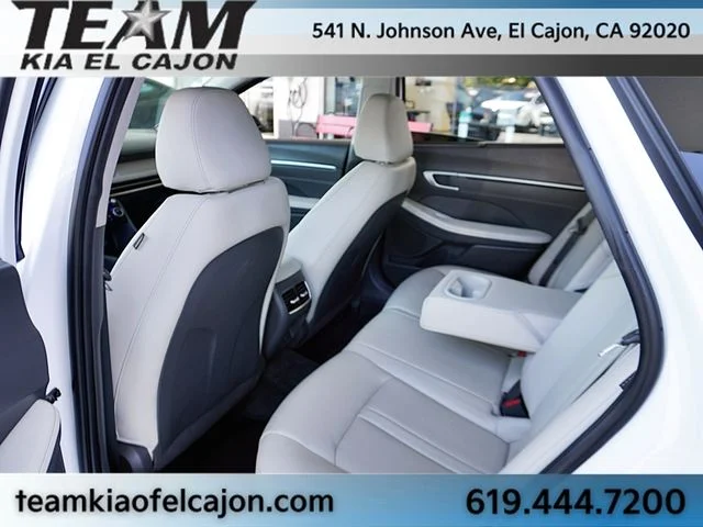 Used 2024 White Hyundai Limited image 18