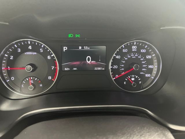 Used 2024 Snow White Pearl Kia GT-Line image 17