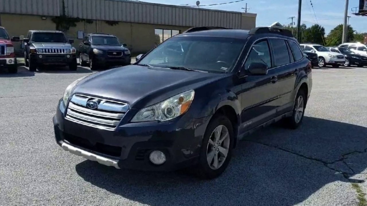 2013 Subaru Outback 2.5i Limited photo 3