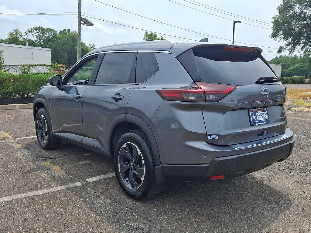 Used 2026 Gray Nissan SV image 8