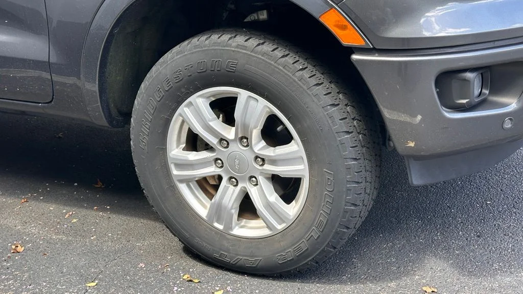 Used 2019 Magnetic Metallic Ford XLT image 4