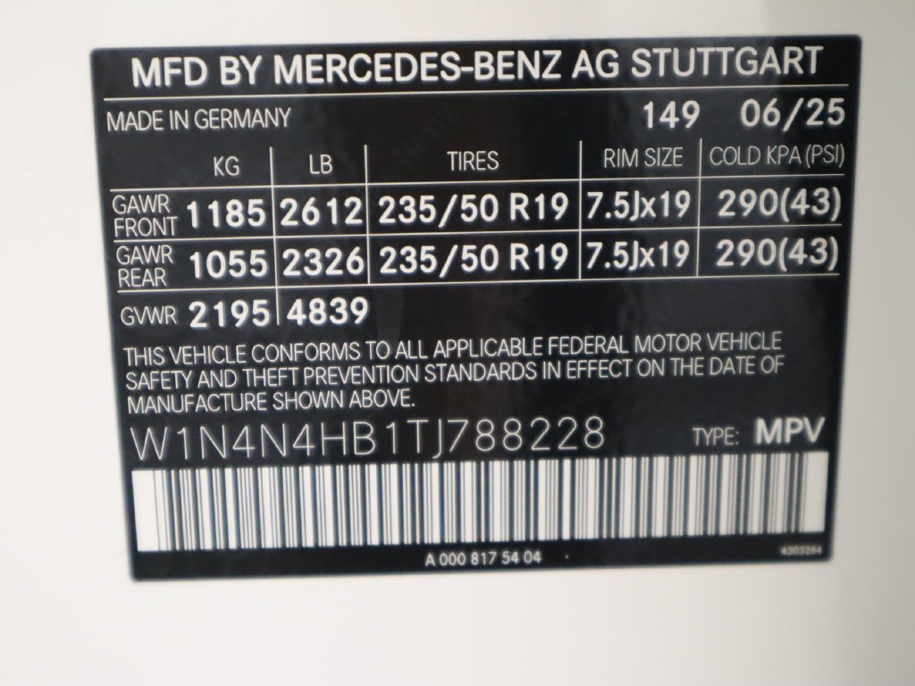 Used 2026 Polar White Mercedes-Benz GLA 250 image 33