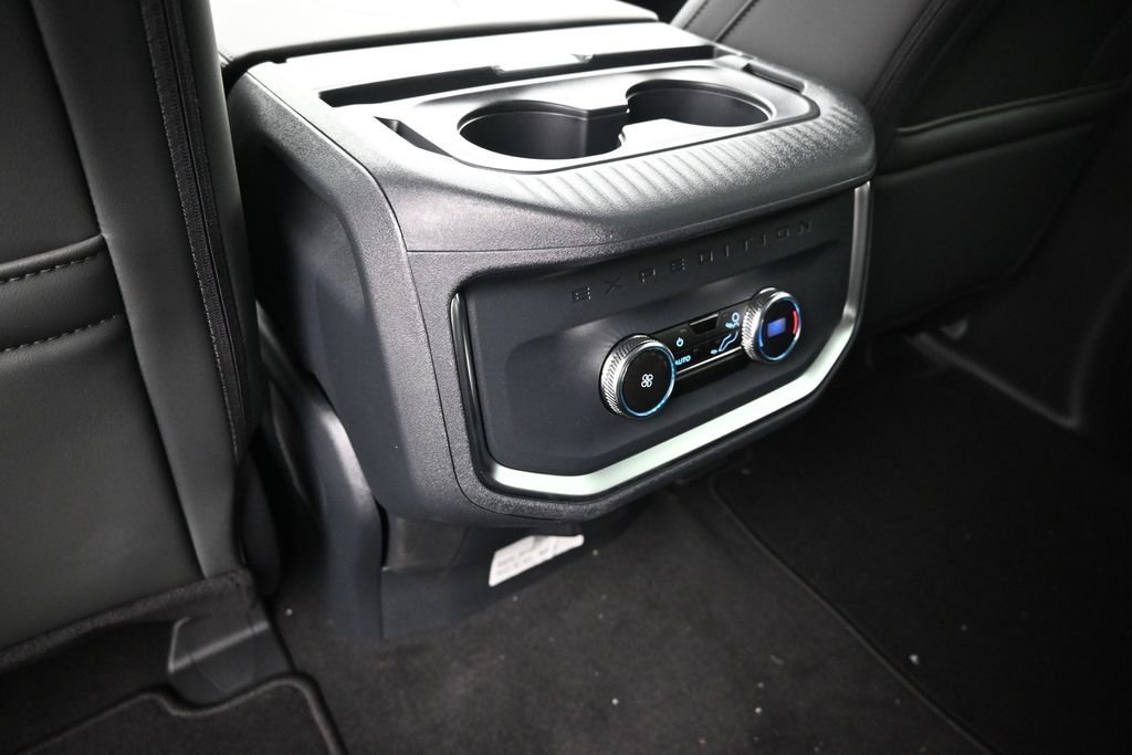 New 2027 Star White Metallic Tri-Coat Ford Active image 21