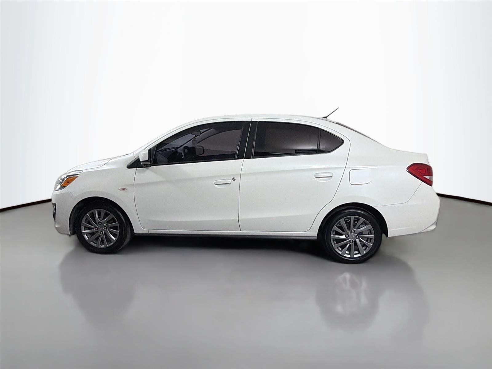 Used 2019 Pearl White Mitsubishi ES image 8