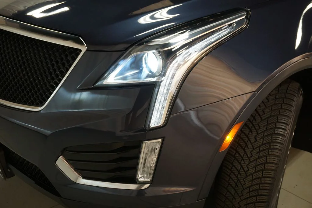 Used 2019 Harbor Blue Metallic Cadillac Base image 44