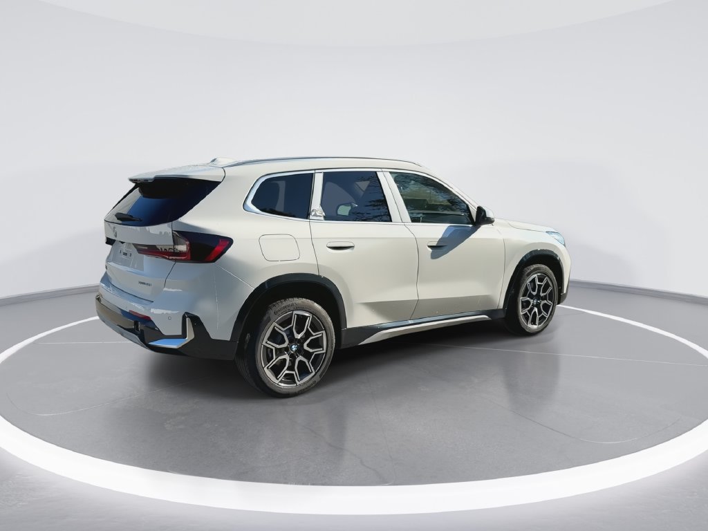 New 2027 Alpine White BMW xDrive28i image 8