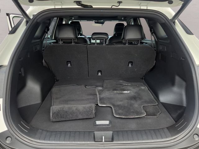 Certified Used 2024 Snow White Pearl Kia X-Line image 35