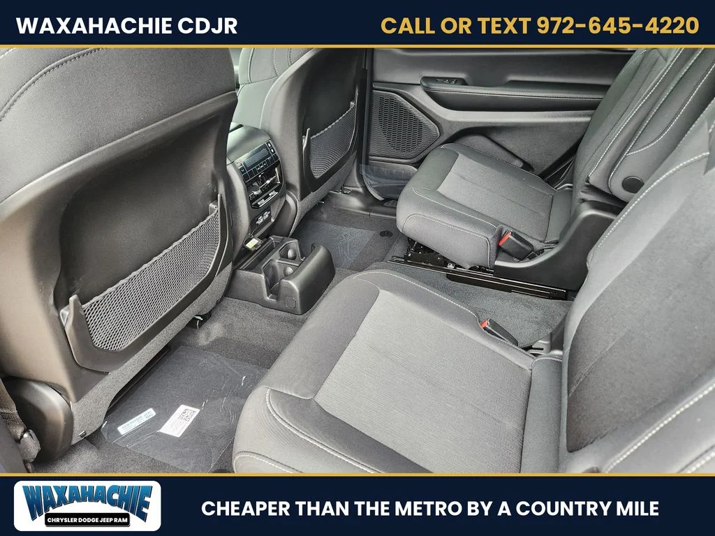 New 2026 Velvet Red Pearl-Coat Exterior Paint Jeep Laredo X image 21