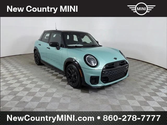 2026 MINI Hardtop Cooper S's photo