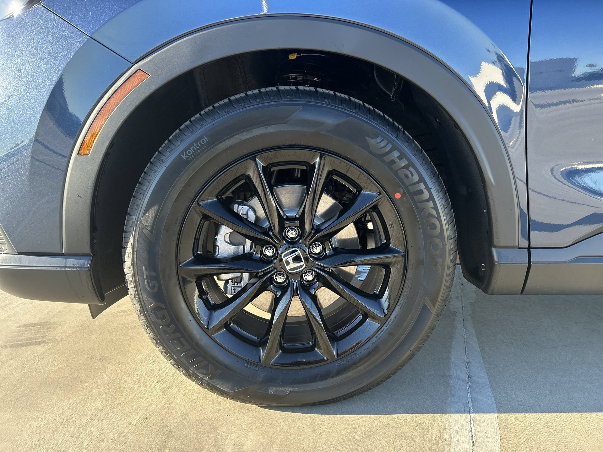 New 2027 Canyon River Blue Metallic Honda Sport-L image 19