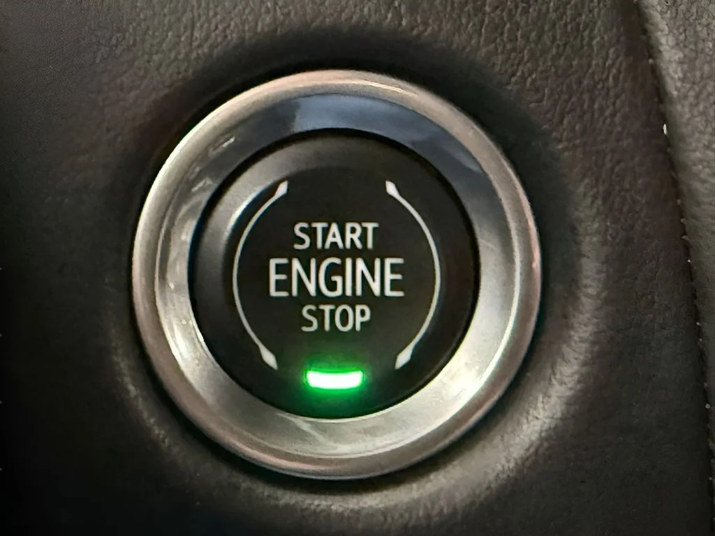 Used 2023 White Chevrolet Premier image 21