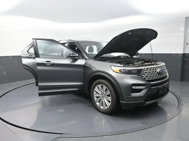 Used 2023 Gray Ford Limited image 39