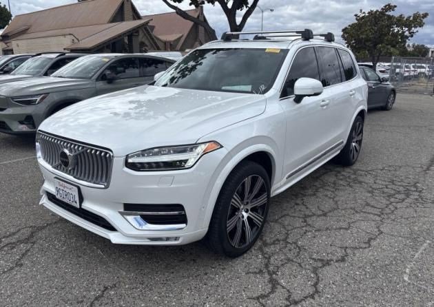 2023 Volvo XC90 B6 Ultimate 7-Seater 4WD's photo