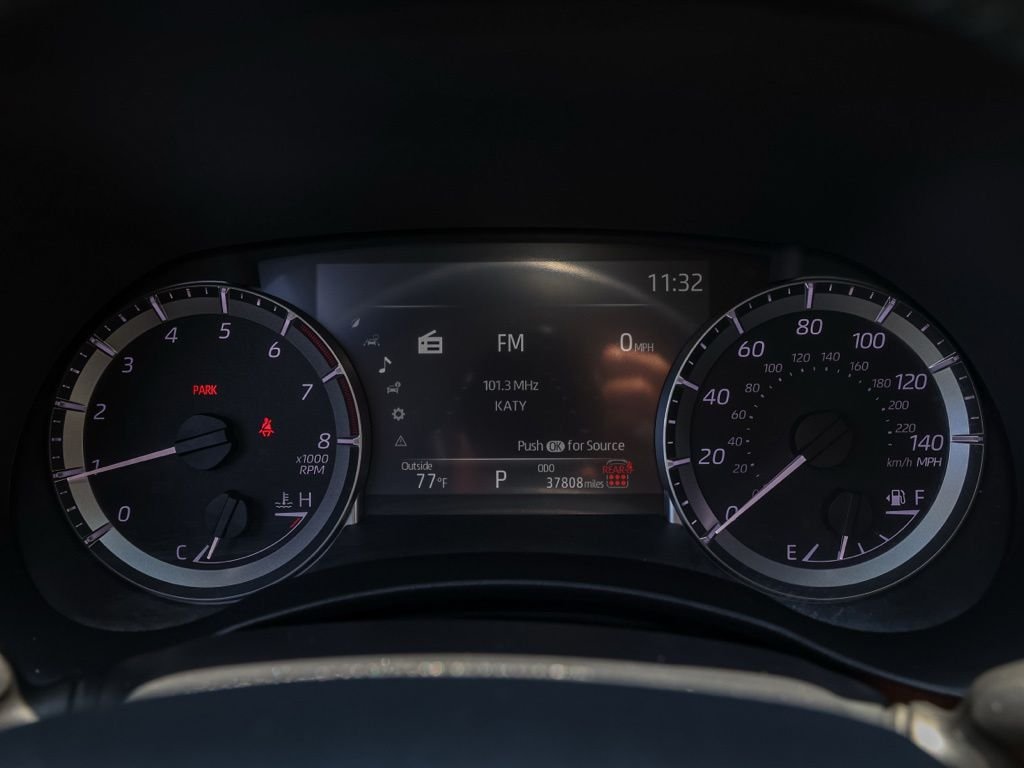2024 Toyota Highlander LE - Photo 26
