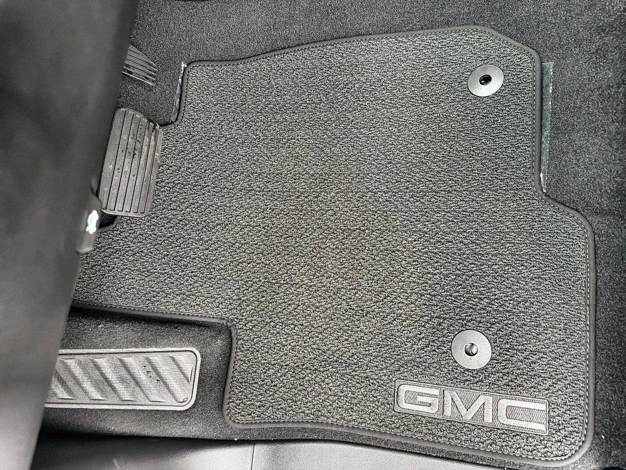 New 2026 DOWNPOUR METALLIC GMC Denali image 30
