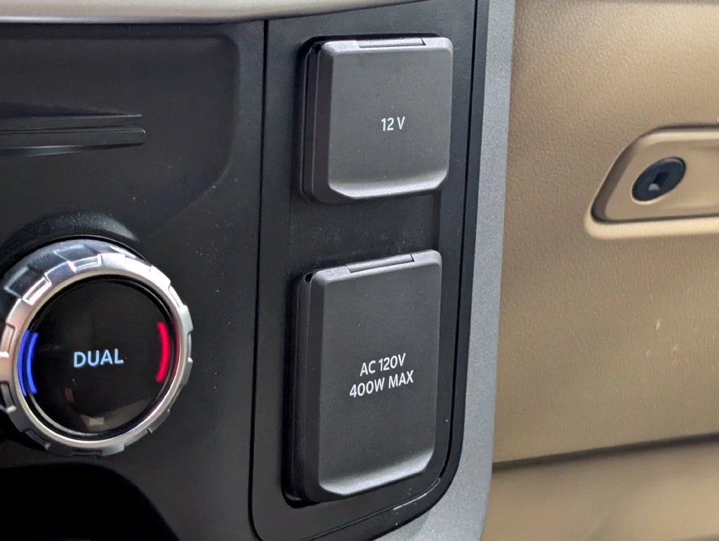Certified Used 2023 Avalanche Ford XLT image 9