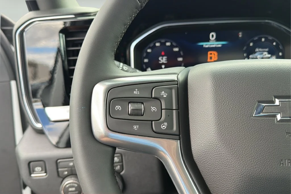 New 2026 Summit White Chevrolet LT image 22