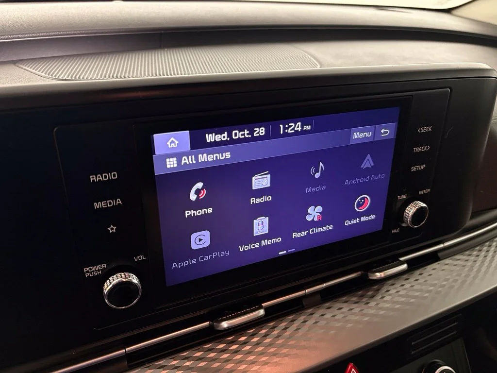 Used 2022 Red Kia LXS image 25