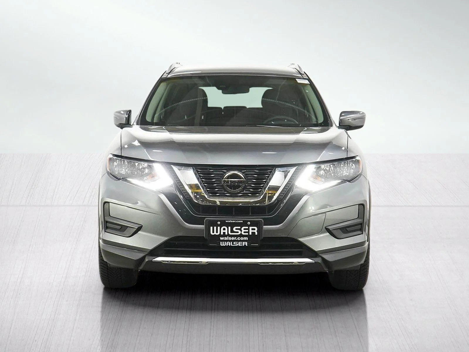 Used 2020 Gun Metallic Nissan SV image 8