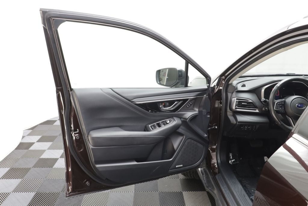 2025 Subaru Outback Limited - Photo 5