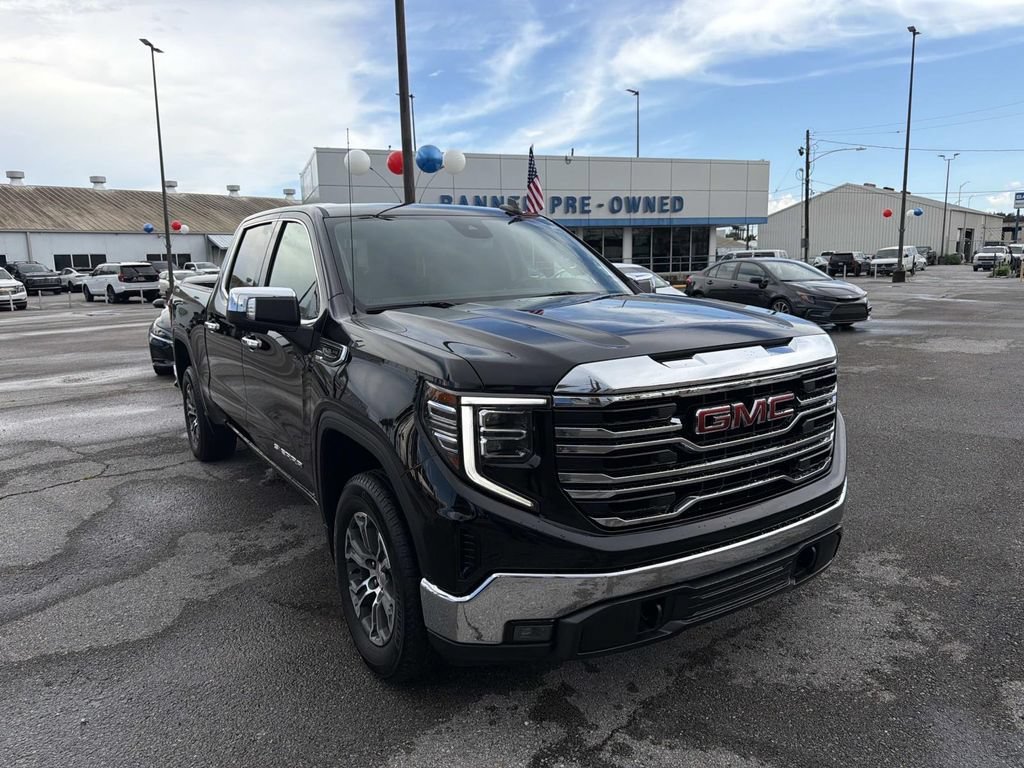 2025 GMC Sierra 1500 SLT
