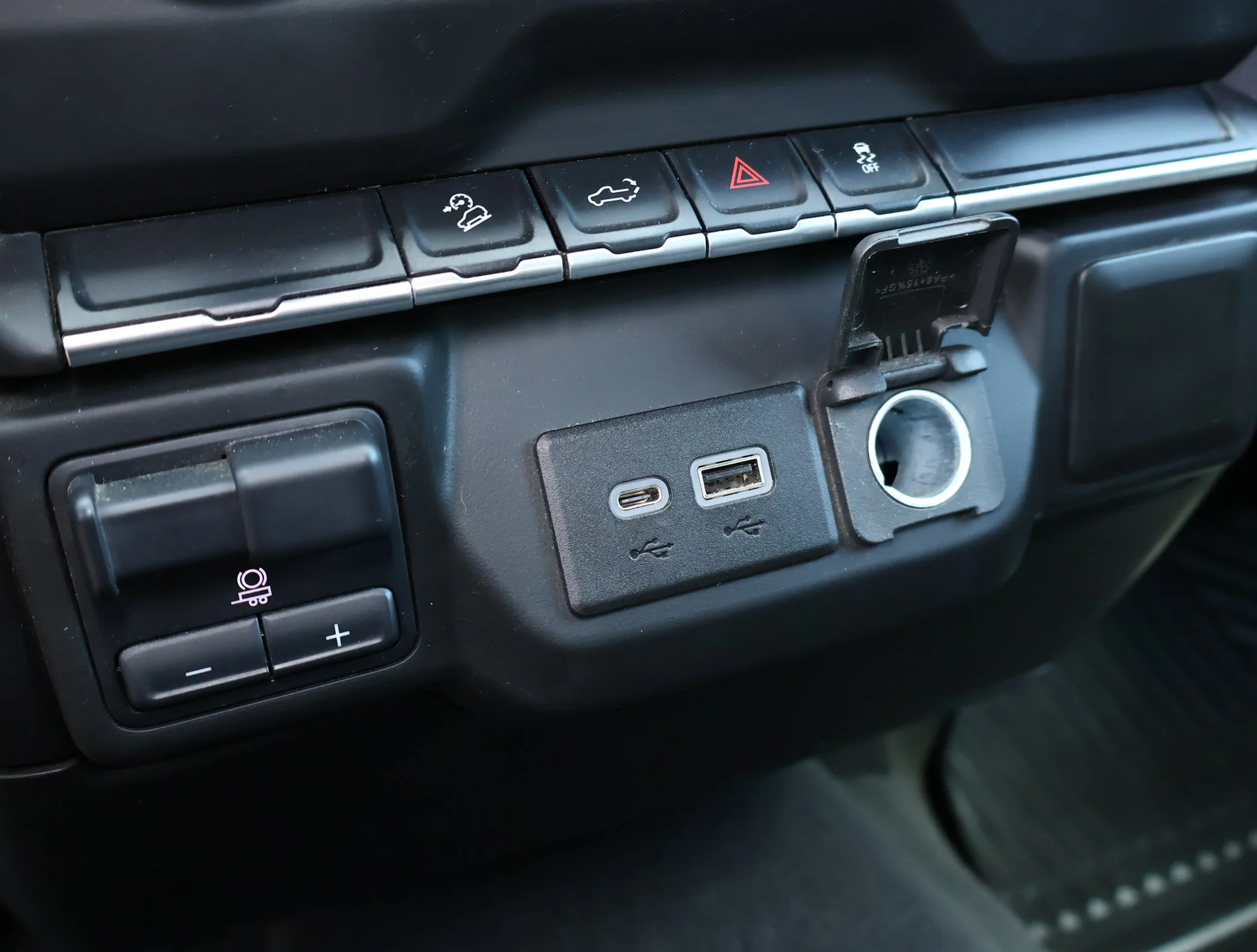 Used 2021 Summit White Chevrolet Custom Trail Boss image 17