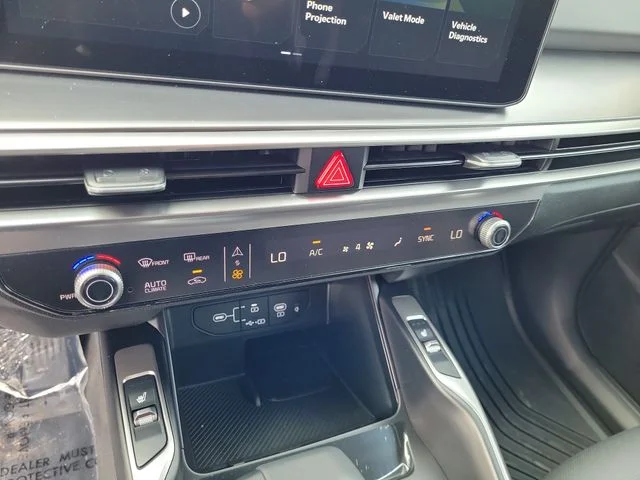 New 2026 White Kia S image 29
